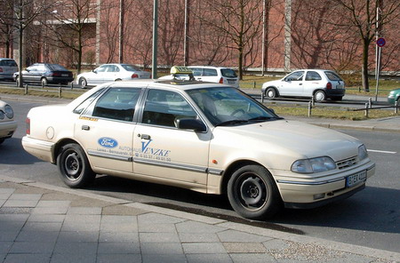 Ford Scorpio такси