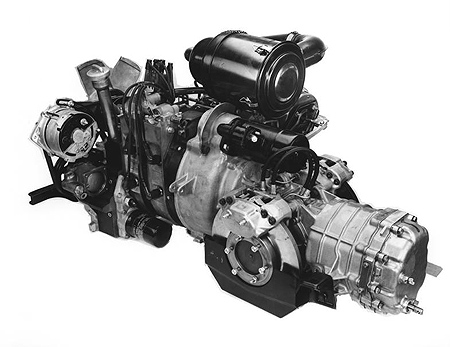 Двухсекционный роторный двигатель системы Ванкеля